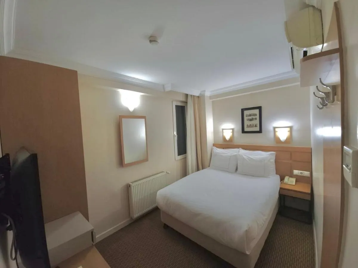**** Hotel Sude Konak Istanbul Turcia