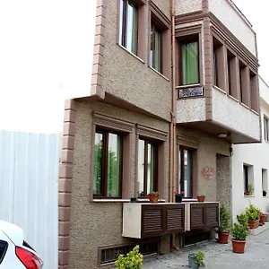 Selena 2* Selçuk
